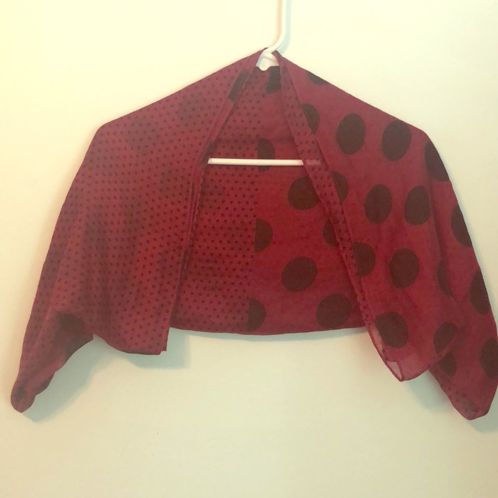 Dual patterned scarf